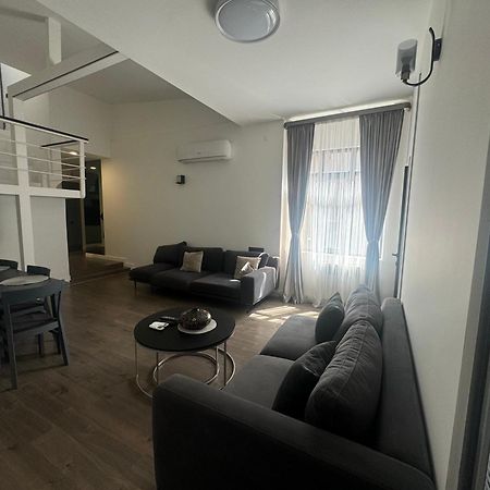 Luxe Apartment In Center Ereván Exterior foto
